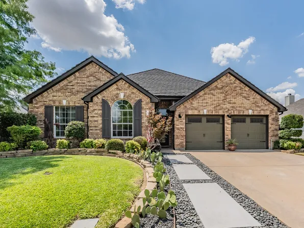 12109 Copper Creek Dr, Fort Worth, TX 76244