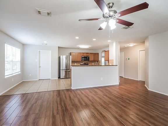5th image of 18406 Atascocita Meadows Dr