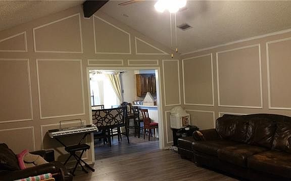 5th image of 2034 Wellington Dr