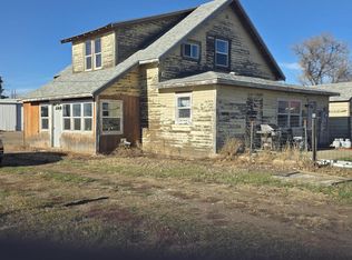 200 2nd Ave S, Hettinger, ND 58639