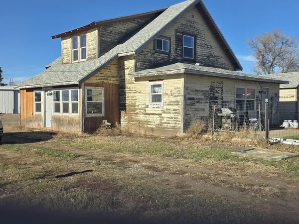 200 2nd Ave S, Hettinger, ND 58639