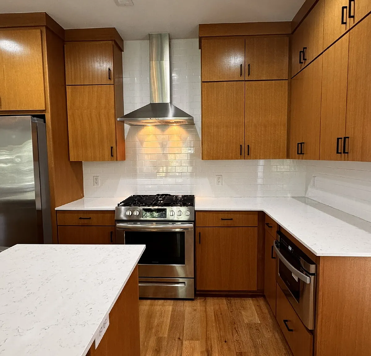 4 bed, 2.5 bath, 2038 sqft, $2,300 — Photo 3
