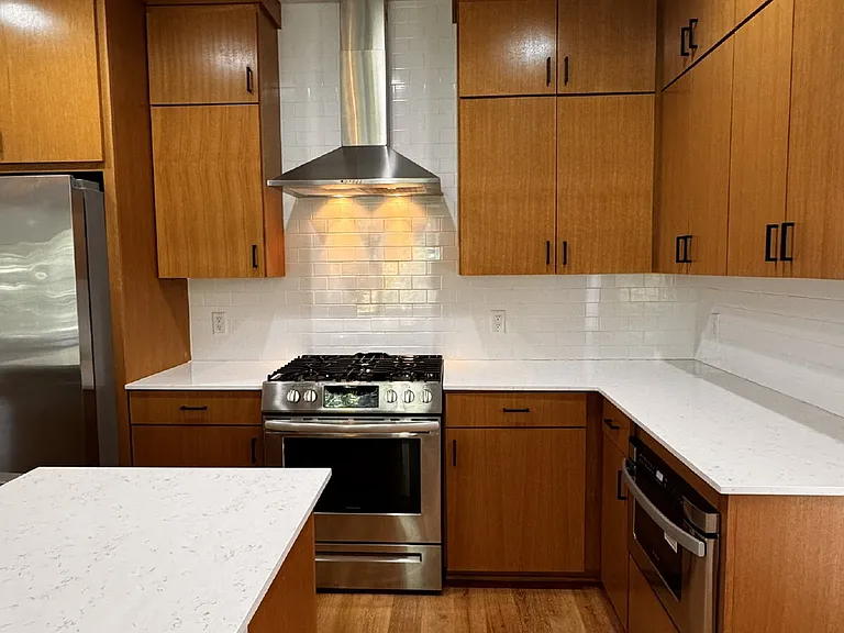 2375 Amherst Aly — Photo 11