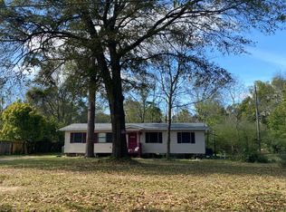 11001 Old Moffat Rd, Wilmer, AL 36587