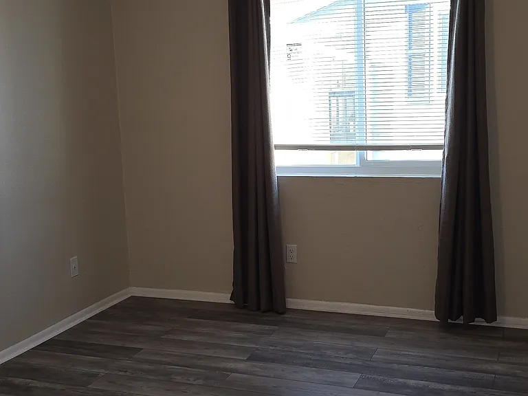 222 Thorntree Pl — Photo 10