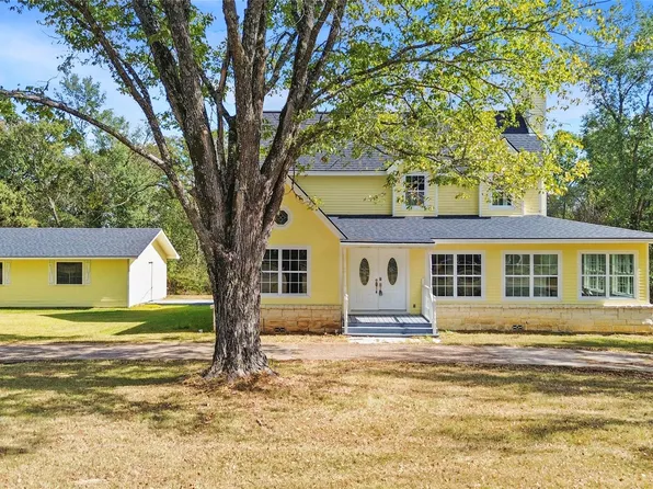 2604 Kashka Ln, Madisonville, TX 77864