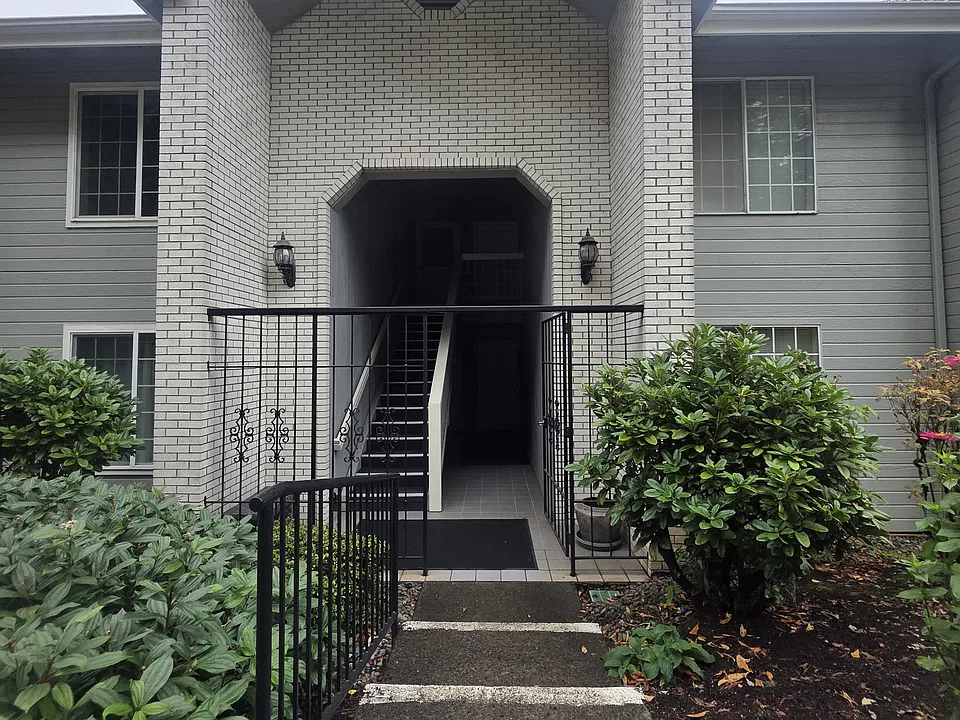 1840 Rees Hill Rd SE #21