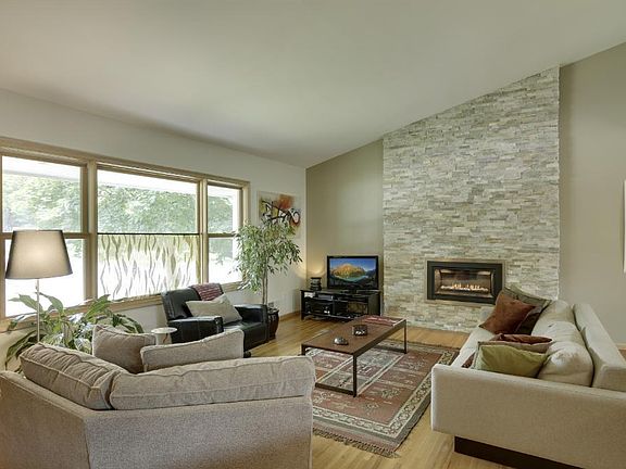 3rd image of 4741 Folwell Dr