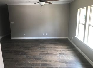 2511 Price St #B, Nederland, TX 77627