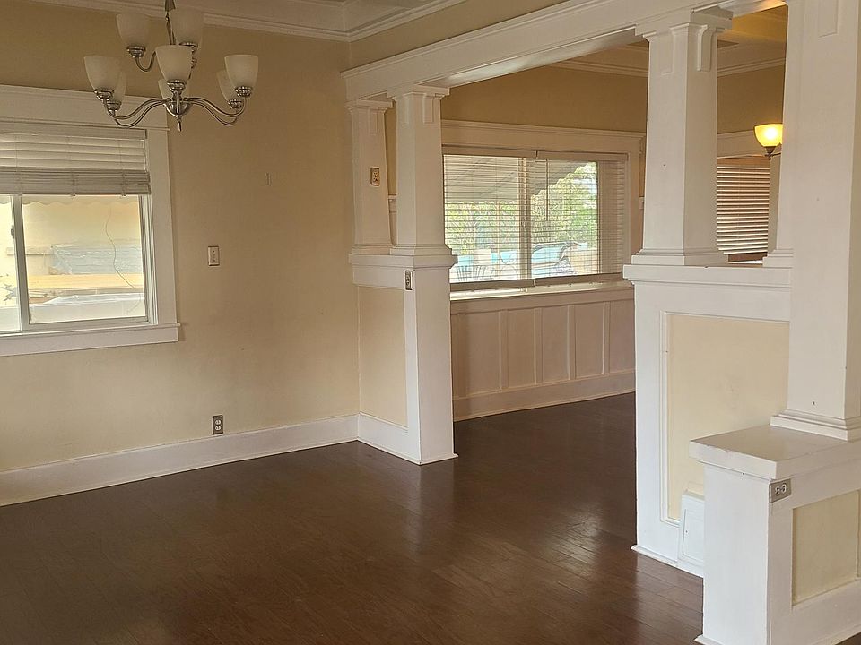2nd living area open to dining room and kitchen