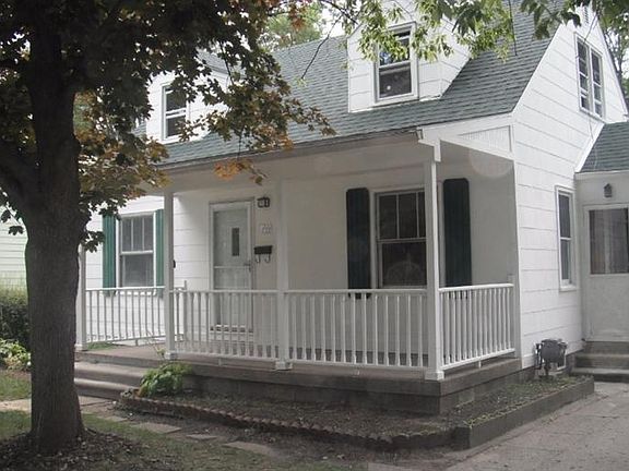 2nd image of 711 N Prospect St