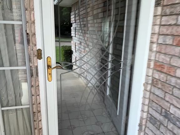 3rd image of 8226 Meadowside Dr