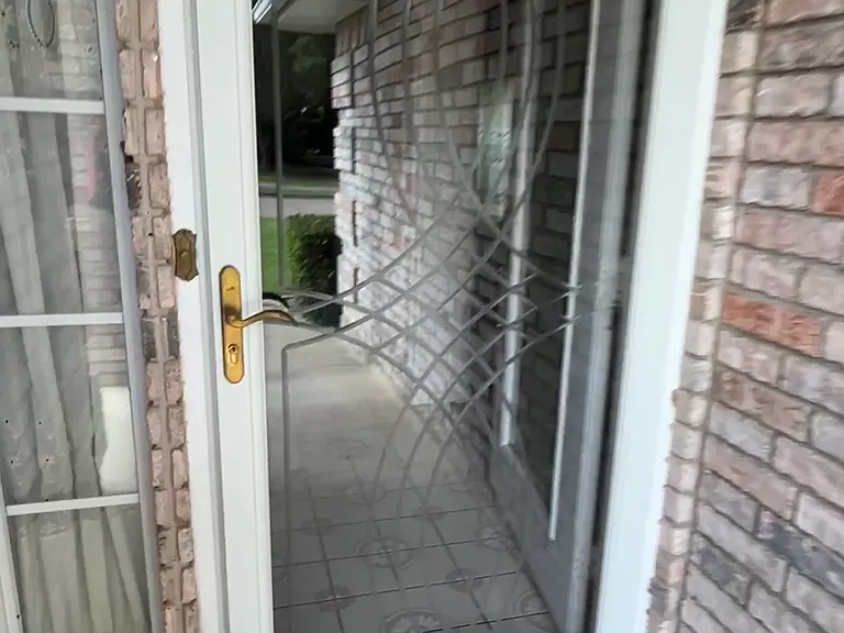 8226 Meadowside Dr — Photo 3