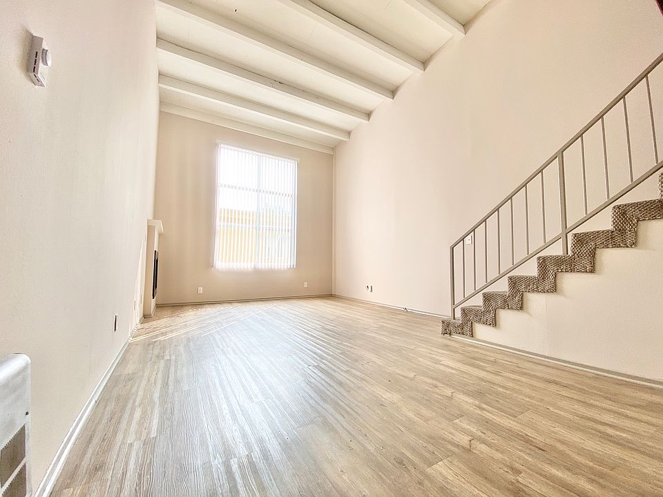 1st image of 3345 S Canfield Ave #216