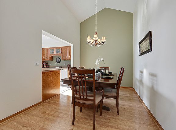 3rd image of 6411 Pine Trail Ln APT 4