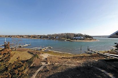 1st image of 24 Bay View Dr E