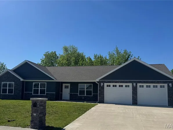 317 Braeburn Dr, Hannibal, MO 63401