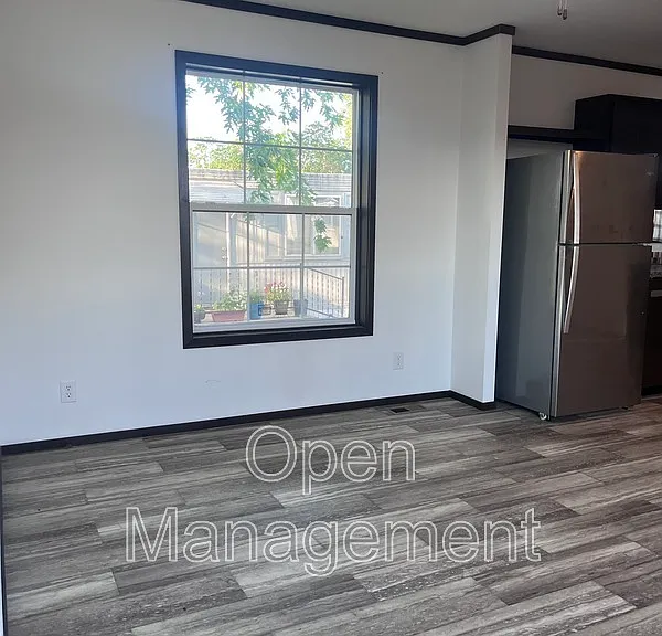 2301 SW Oralabor Rd #5 — Photo 5