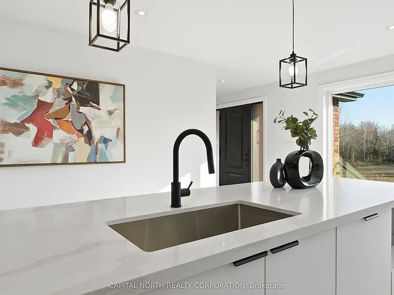 26375 Woodbine Ave — Photo 10