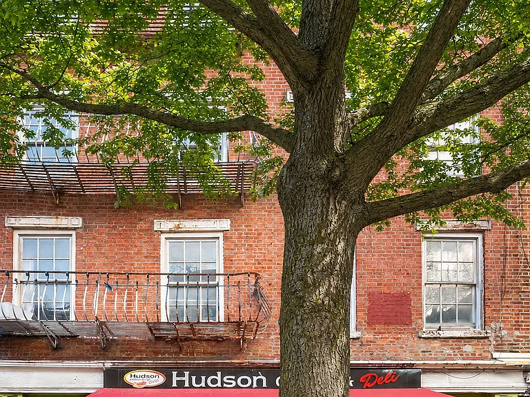512 Hudson St #2 — Photo 7