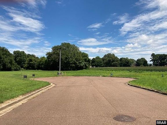 2nd image of 4403 Country Wood Dr
