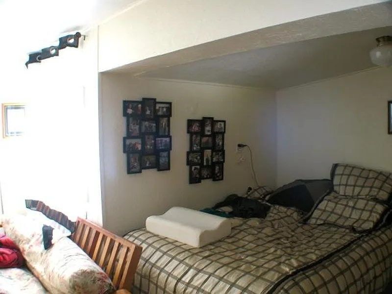 Thumbnail 12