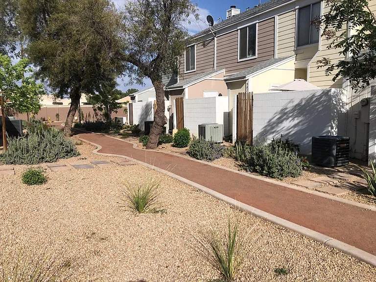 1601 N Saba St #281 — Photo 11