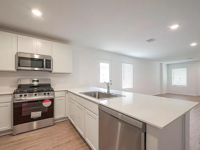 1491 Las Cuevas Dr — Photo 16