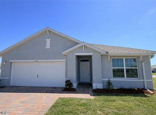 212 NW 6th Ter, Cape Coral, FL 33993