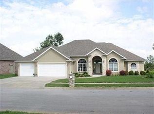 776 S Long Dr, Springfield, MO 65802