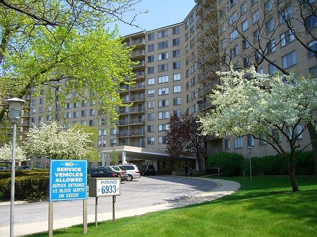 1st image of 6933 N Kedzie Ave APT 216