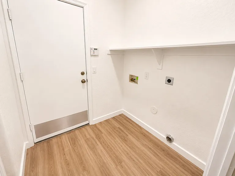 15238 W Custer Ln — Photo 21