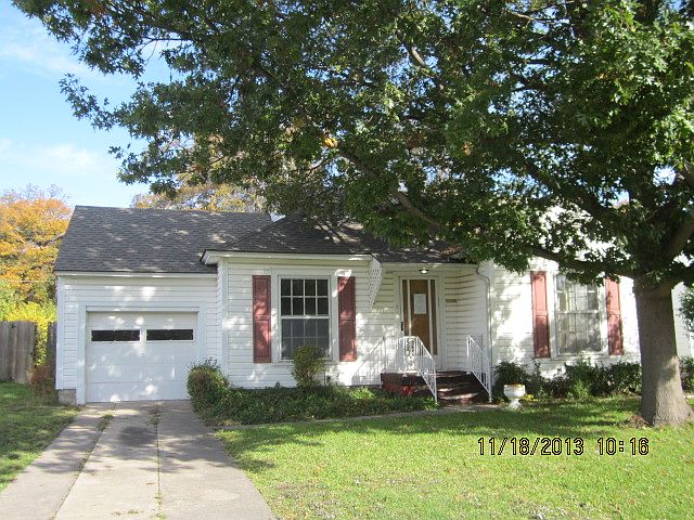 1st image of 823 Woodland Dr