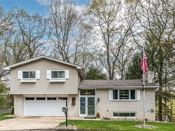 219 Chapel Ridge Dr, Glenshaw, PA 15116