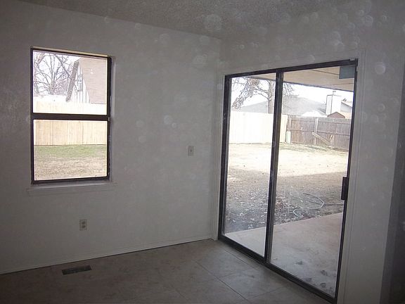 5th image of 2501 Fairfield Dr