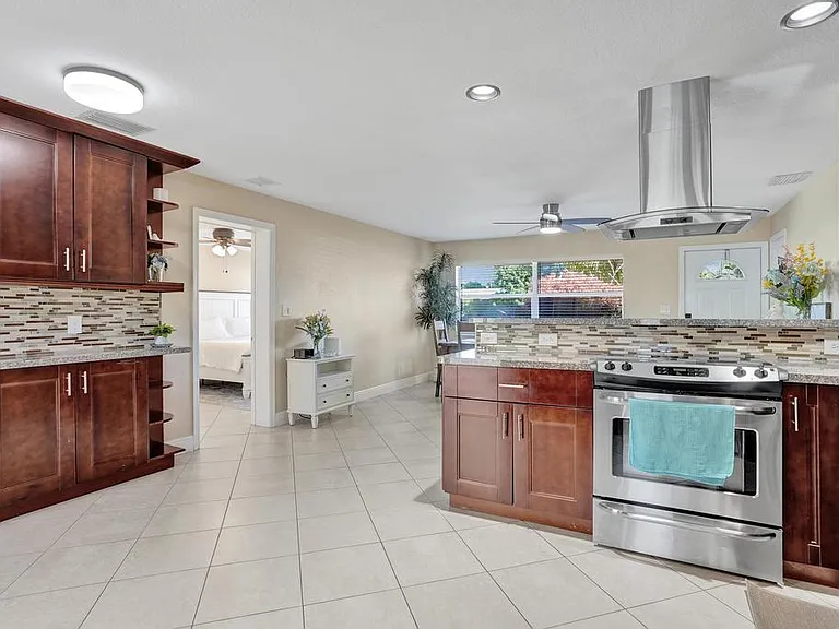 740 Buttonwood Rd — Photo 12