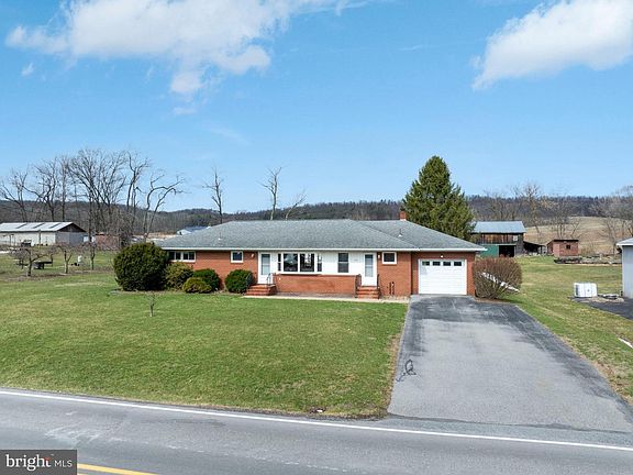 4th image of 773 Snydertown Rd