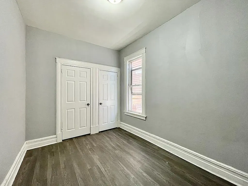3 bed, 1000 sqft, $1,999 — Photo 4