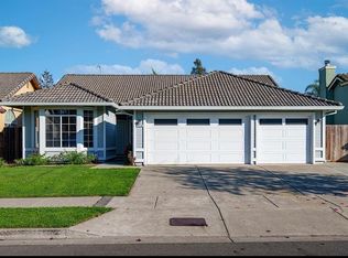 1228 Trombetta St, Santa Rosa, CA 95407