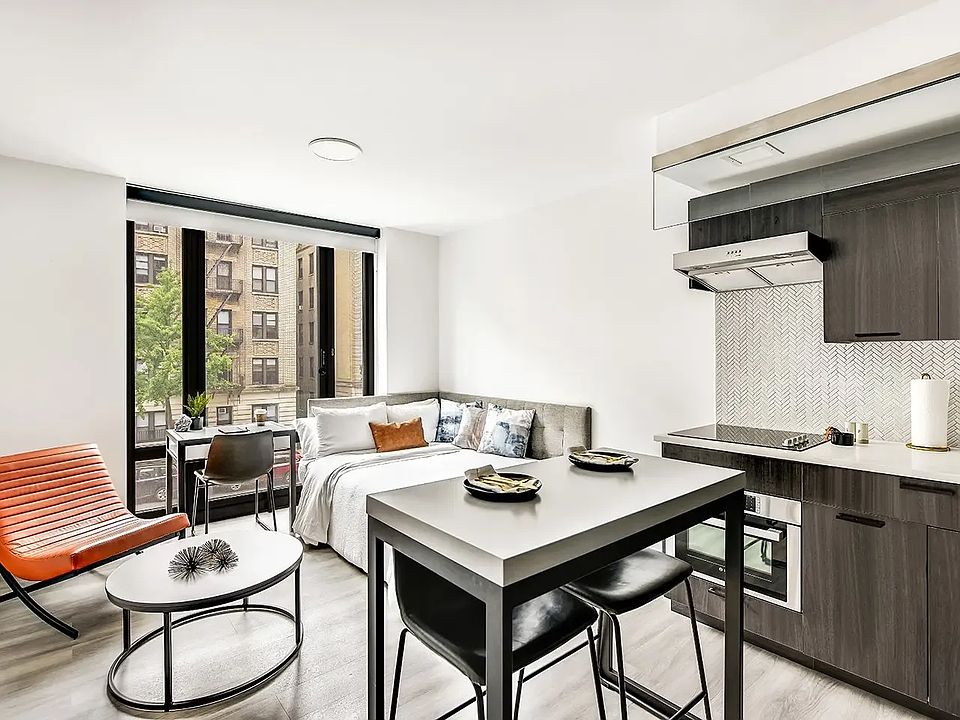 1st image of 415 W 120th St #2E