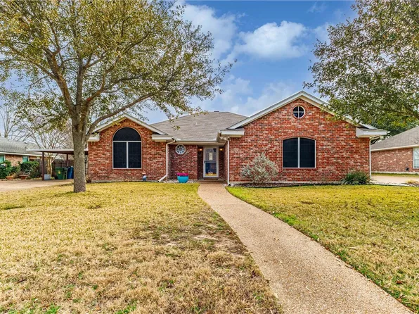 806 Crested Butte Dr, Hewitt, TX 76643