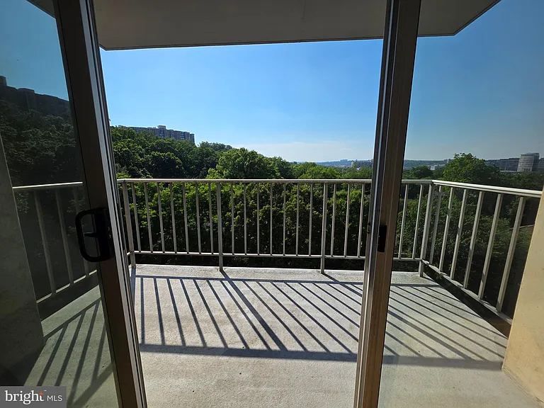 2059 Huntington Ave #1100 — Photo 5