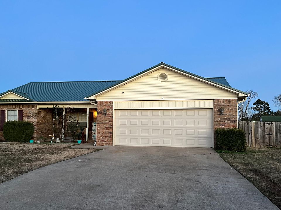 1st image of 108 Spring Creek Dr