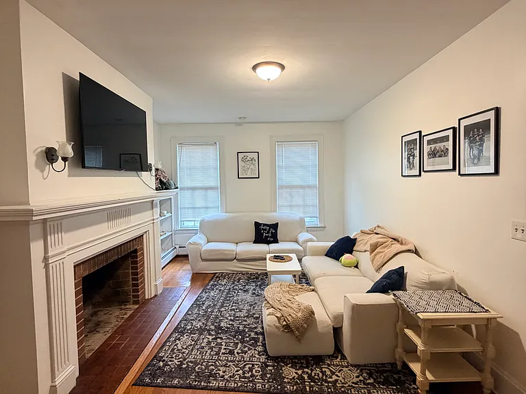 256 Bradley St #1-0 — Photo 3