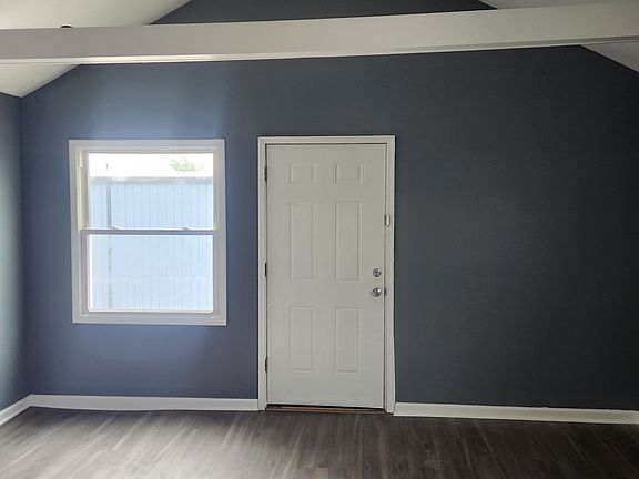 2nd image of 360 Sawyer Ave