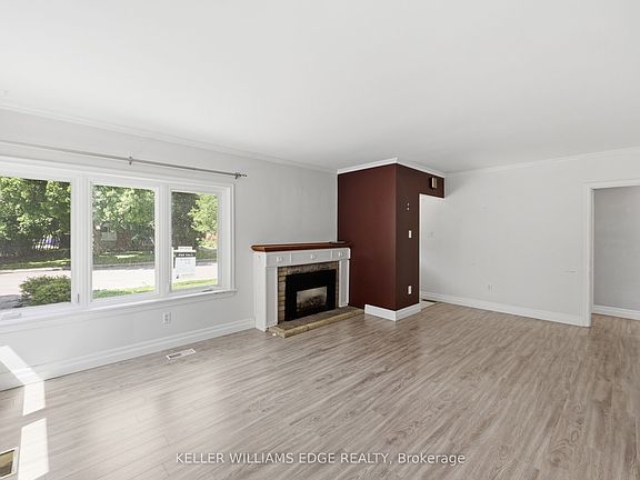 4th image of 21 Sheridan Ln