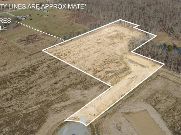 4 Plano Trail Ln, Aurora, IN 47001