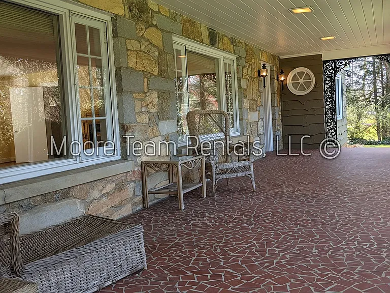 2612 Haywood Rd — Photo 18