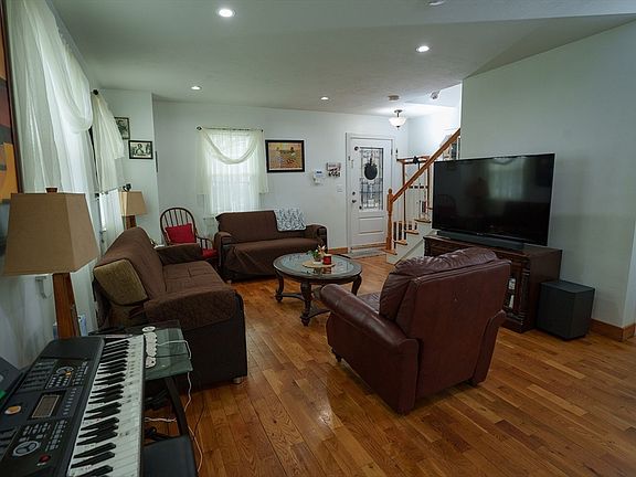 4th image of 80 Collins St