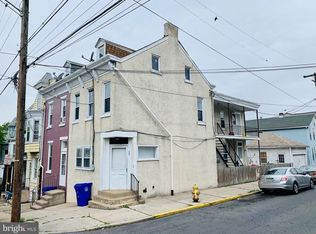 1233 Spring St, Reading, PA 19604